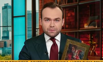 Szef Trybunału z ikoną od dziennikarzy wPolsce24. "Zawiśnie w moim gabinecie"