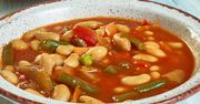 Przebija nawet żołnierską grochówkę. Na rozgrzewkę gotuję bułgarską zupę z fasolą