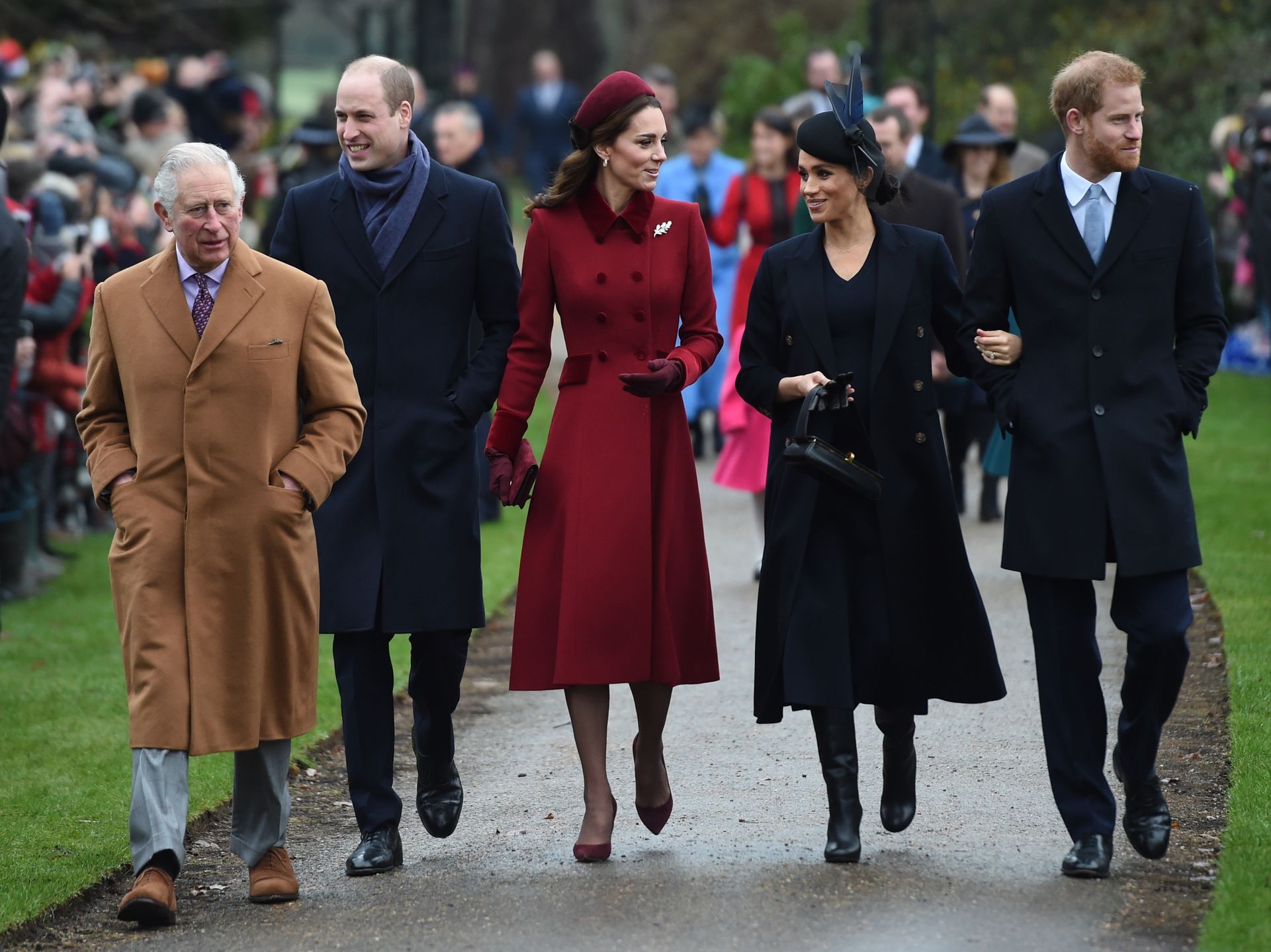 Król Karol III, Książę William, książę Harry, księżna Kate i Meghan Markle