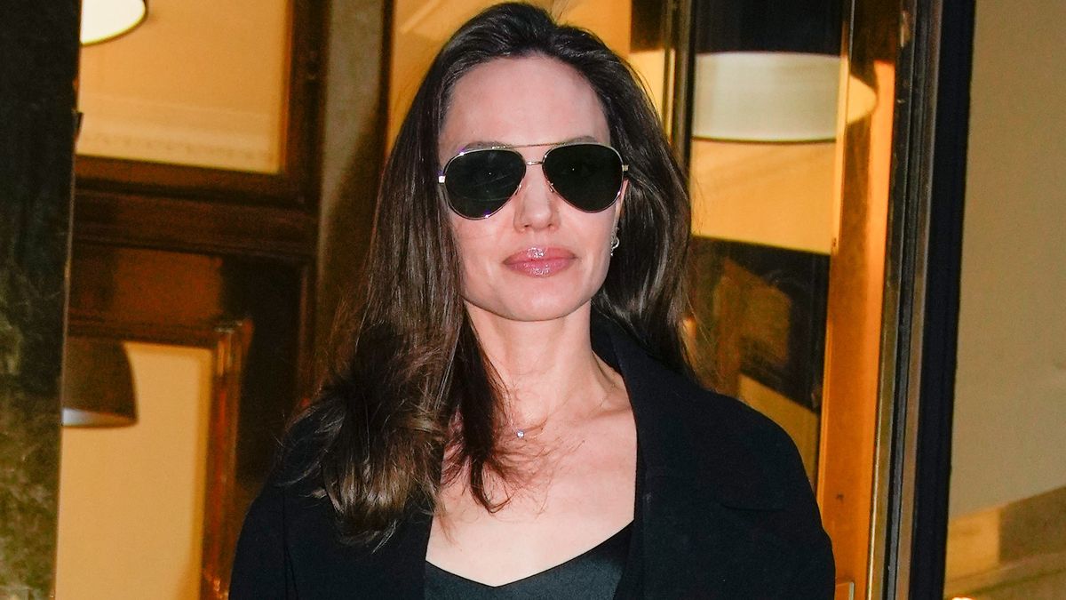 NEW YORK, NEW YORK - JANUARY 12: Angelina Jolie is seen on January 12, 2023 in New York City. (Photo by Gotham/GC Images)