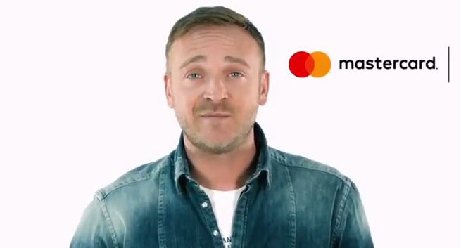 Mateusz Gessler zapewnia „bezcenne niespodzianki” w kampanii Mastercard (wideo)