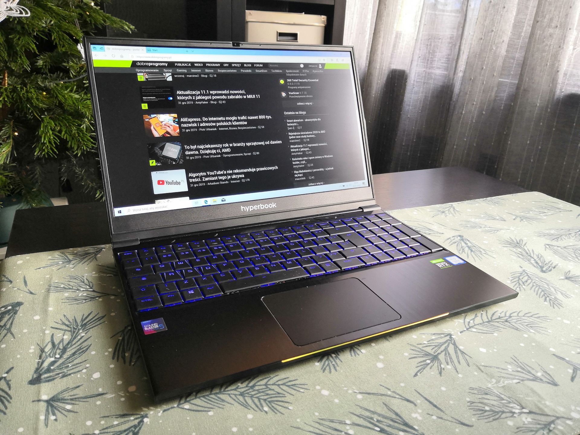 Hyperbook Pulsar Z15S: szybki aż pali się do roboty, momentami zbyt dosłownie (test) 25