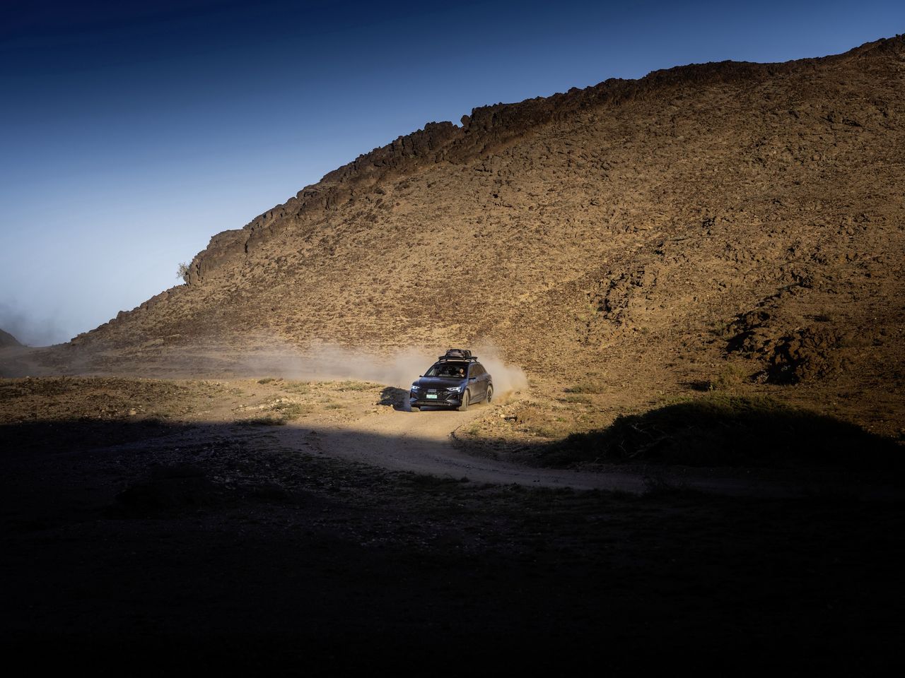 Audi Q8 e-tron edition Dakar