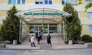 Koniec z emeryturą do ręki? ZUS proponuje potężną zmianę dla seniorów