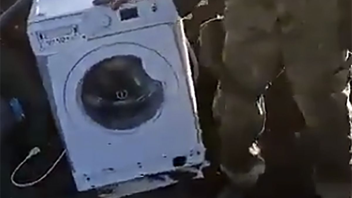 Rosjanie zabrali na front pralkę