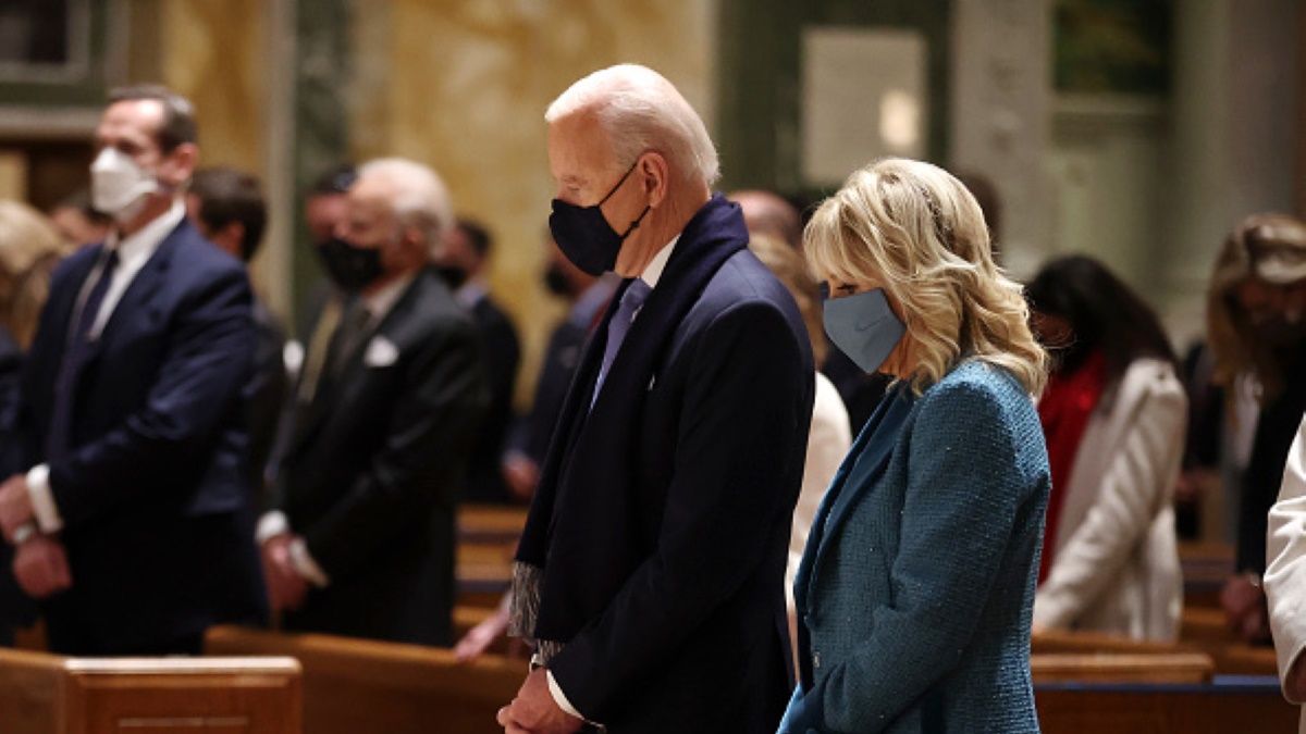 Prezydent Joe Biden nie będzie dłużej przyjmował komunii? Biskupi mają prezydentowi wiele do zarzucenia
