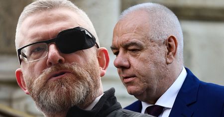 Wypowiedzią o Braunie Jacek Sasin podarował KO przedwczesny gwiazdkowy prezent [OPINIA]