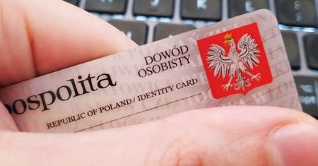Podszywają się pod mObywatela. "PESEL został zweryfikowany"