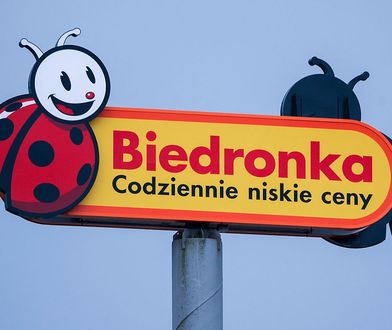 1900 wakatów. Biedronka rekrutuje w całym kraju. Oto stawki na start