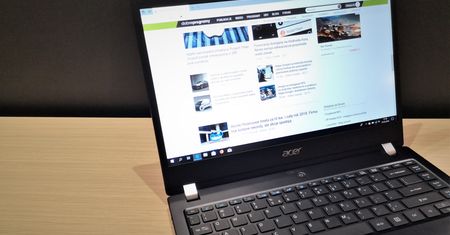 Acer TravelMate X3 – test klasycznego laptopa z szeregiem przydatnych złączy