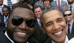 „Selfie” z Barackiem Obamą to reklama Samsunga. Biały Dom protestuje