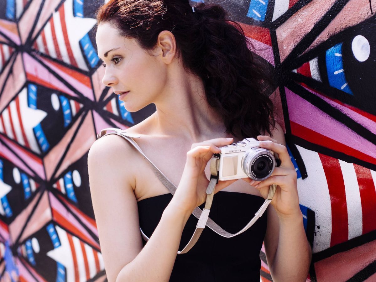Olympus PEN E-PL7 - elegancki bezlusterkowiec do zdjęć selfie 20
