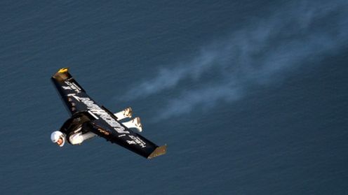 Z Calais do Dover prom płynie 75 minut, a człowiek-rakieta leci tylko 10 1