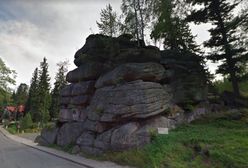 Szklarska Poręba. Pijany wszedł na skałki. Bał się zejść i zaczął się rozbierać