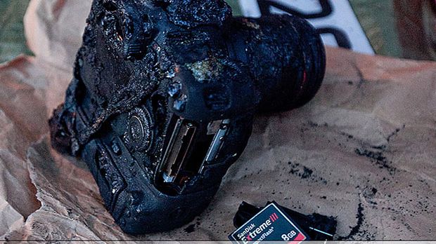 Ze spalonego Canona 7D pozostała tylko... karta 1