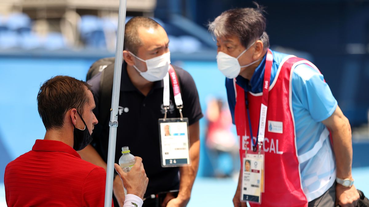 Danił Miedwiediew podczas przerwy medycznej