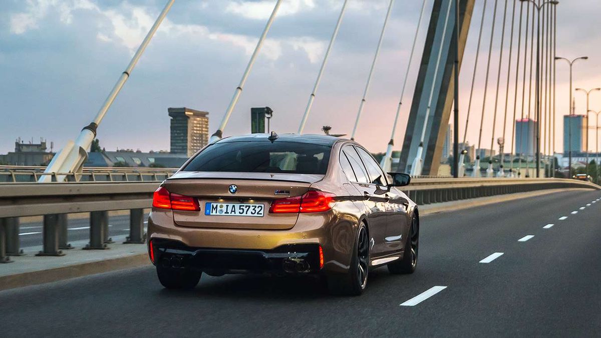 W roli mostu w "M Town" wystąpił warszawski Most Świętokrzyski