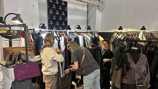 Moda w sercu Łodzi. Targi sukienek na Piotrkowskiej 217
