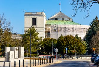 Sejm w środę wznowi obrady. Zajmie się m.in. wolną Wigilią, składką zdrowotną i cenami prądu