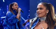 Jennifer Lopez w cekinowym staniku prezentuje wyrzeźbiony brzuch na scenie (FOTO)