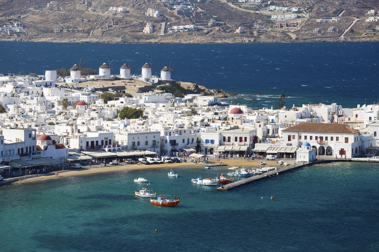 British tourist slams Mykonos bar over £130 drinks bill