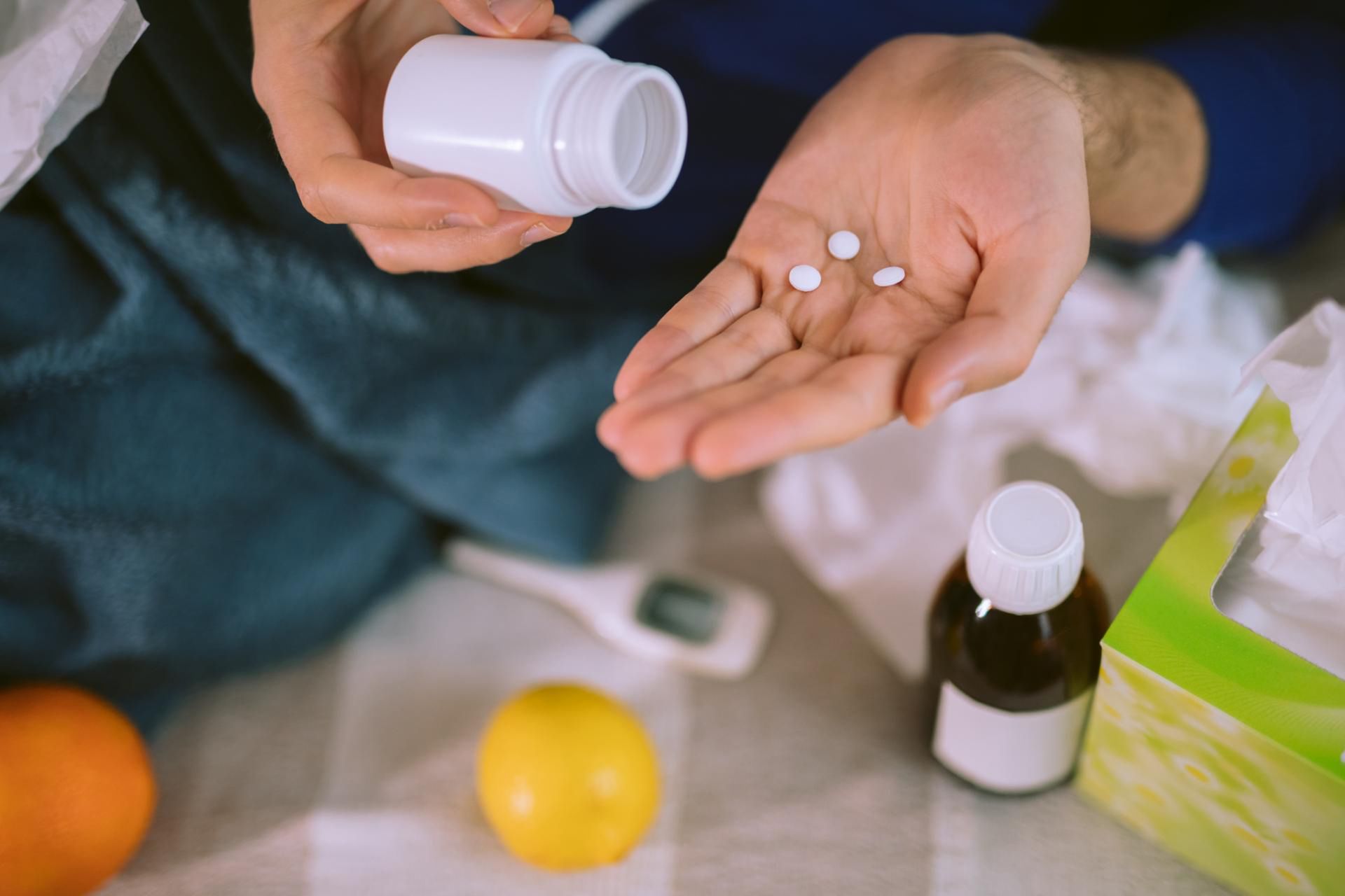 Przewlekłe stosowanie środków z kodeiną niesie ryzyko uzależnienia