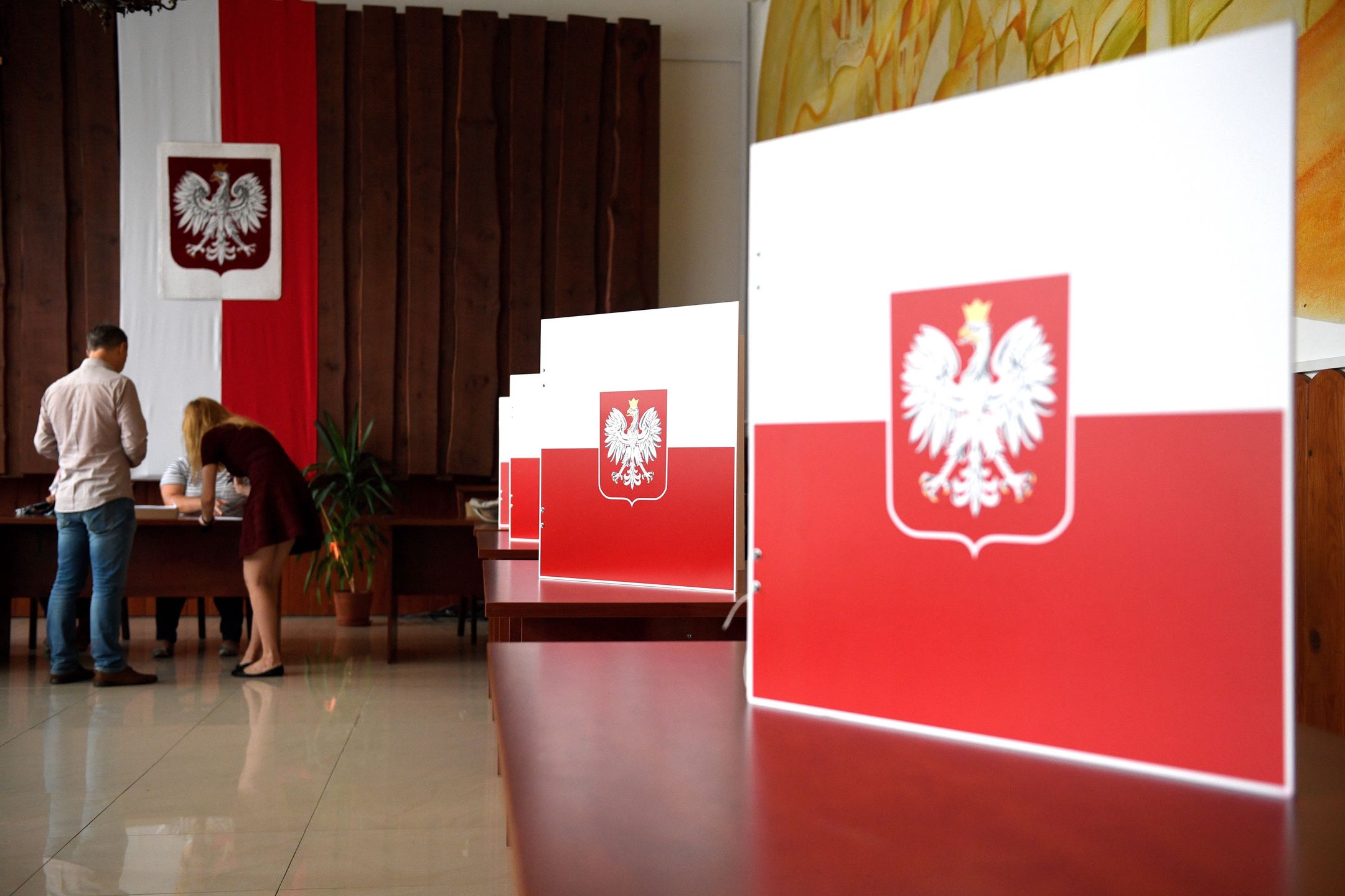 Jak głosować? Godziny otwarcia lokali wyborczych w wybory 2020. Lista kandydatów na prezydenta