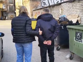 45-latek napadł starszą panią. Zrobił to po raz drugi