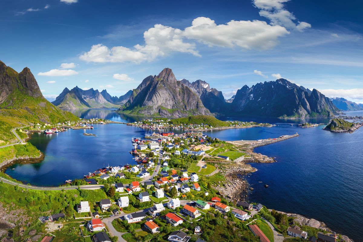 Norwegia to jeden z krajów, który polecamy uwielbiają o każdej porze roku