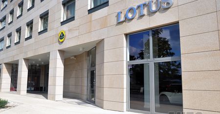 Lotus w natarciu: nowe salony i ulepszenia w samochodach