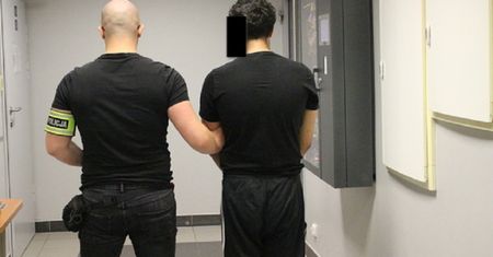 Ukradł taksówkę, bo nie miał jak wrócić do domu. To był dopiero początek