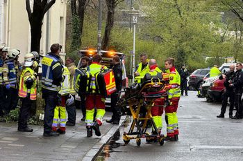 Nie żyje 13-latek. Ojciec zaatakował nożem. Dramat na ulicy w Niemczech