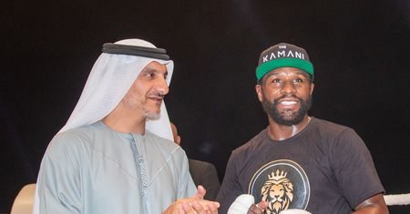 Floyd Mayweather znów w ringu. Za walkę pokazową zgarnął fortunę