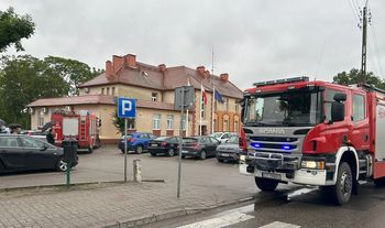 Kruszwica: Ewakuacja pracowników. Straż Pożarna interweniowała w Urzędzie Miejskim w Kruszwicy. Zdjęcia