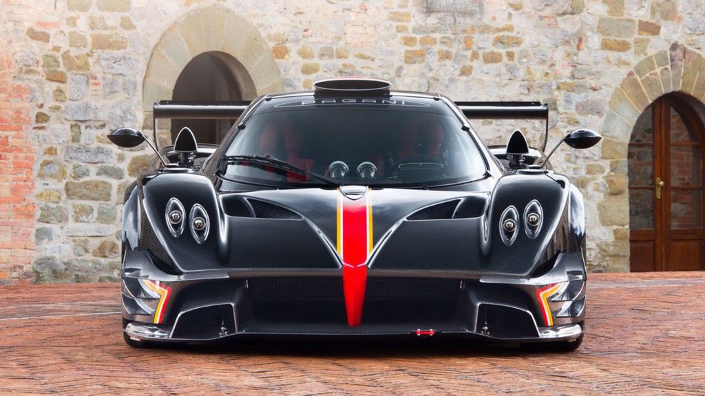 Pagani Zonda Revolucion - ostatnia Zonda na zdjęciach [galeria] 1