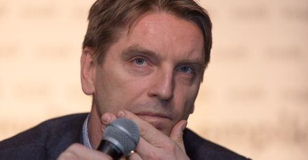 Dziennikarz o ujawnieniu zarobków Lisa: "Gdyby tekst dotyczył kogoś innego, łatwiej byłoby go opublikować"