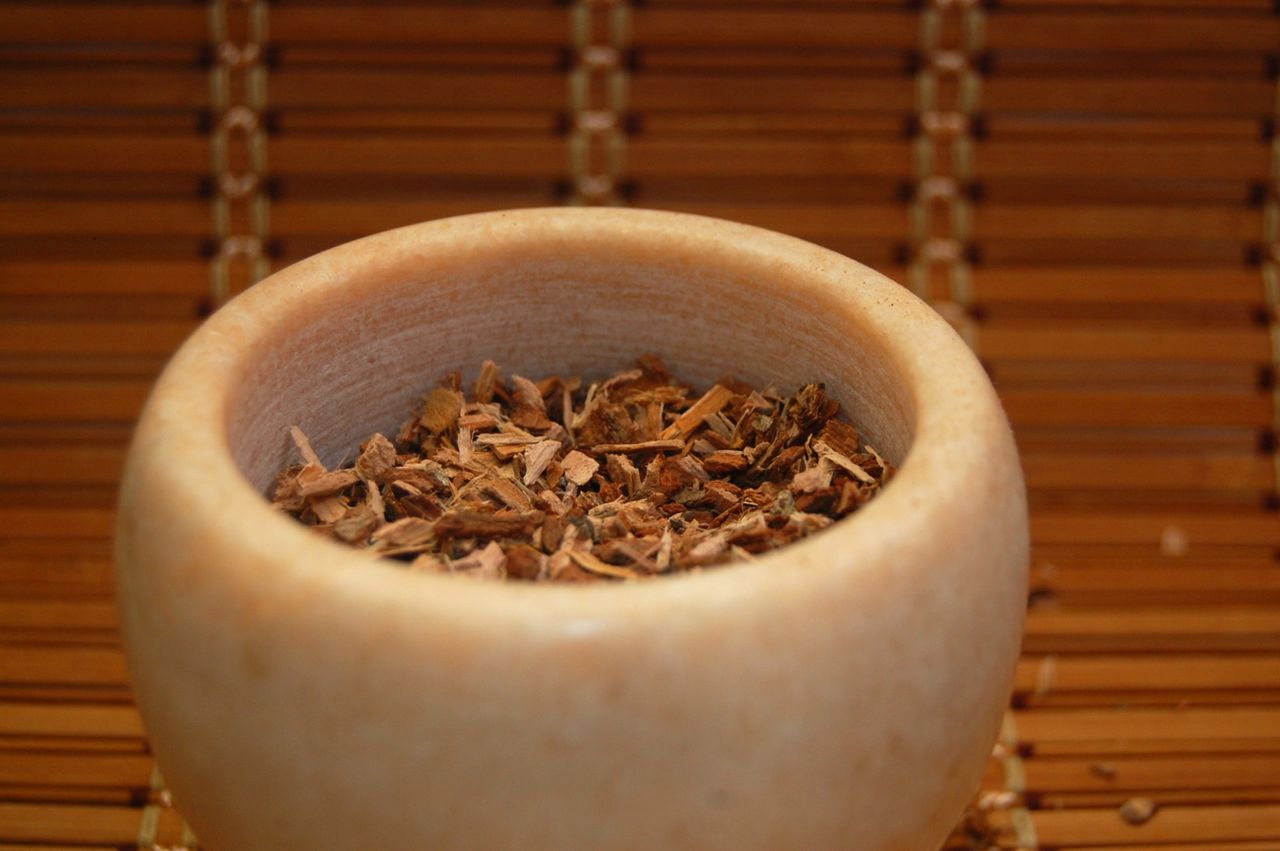 Nasiadówki z kory dębu – wskazania, wykonanie i właściwości