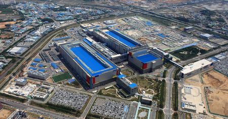 Samsung rozbudowuje fabryki. Pomogą rozwiązać kryzys półprzewodnikowy