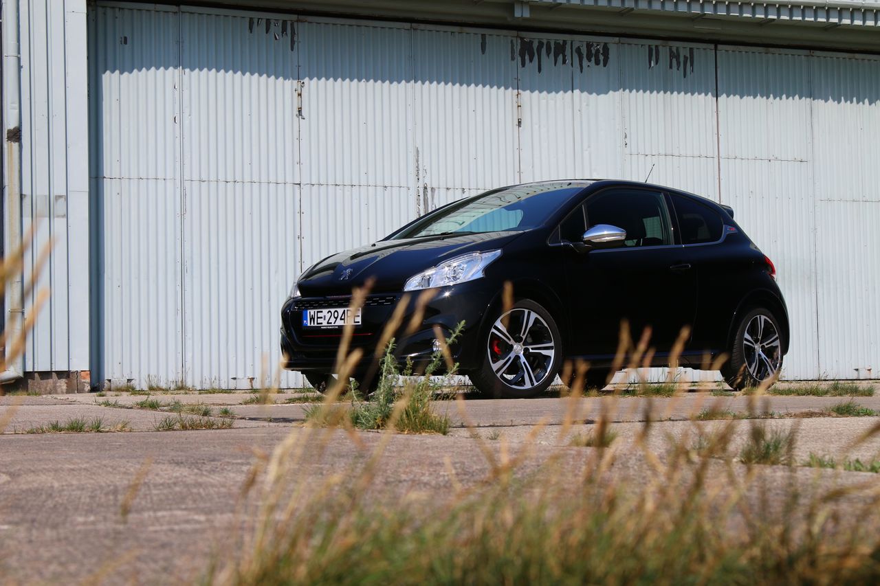Test Peugeot 208 GTi – 208 KM w deskorolce