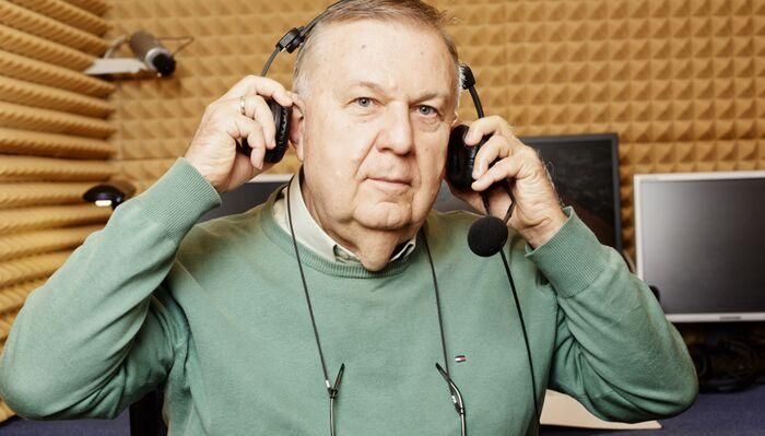 Skandal w polskiej telewizji! Komentator nie wiedział, że jest na antenie