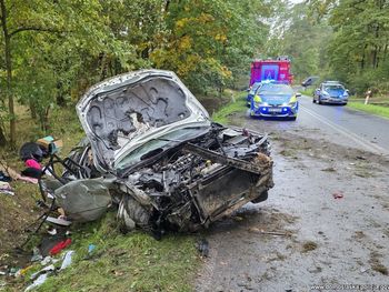 Wołów: Nie zatrzymał się do kontroli, uciekając rozbił auto