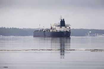 Tajne tankowania na Bałtyku. Tak pomagają flocie cieni Putina