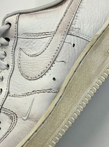 Nike będzie sprzedawał brudne buty? Blisko pół tysiąca za parę