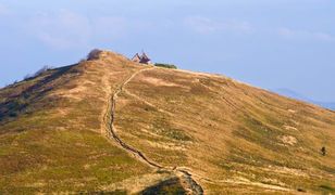 Szlaki turystyczne. Bieszczady. Na piechotę lub na dwóch kółkach