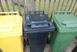 Podkowa Leśna zmienia zasady wywozu śmieci. Koniec z plastikowymi workami. Mieszkańcy podzieleni