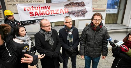 Na komisję ds. zmian w ordynacji wyborczej nie wpuszczono mediów. "Rzecz absolutnie skandaliczna"
