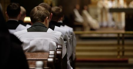 Z prywatnego konta księdza "wyparowały" pieniądze. Skradziono mu 2 mln zł