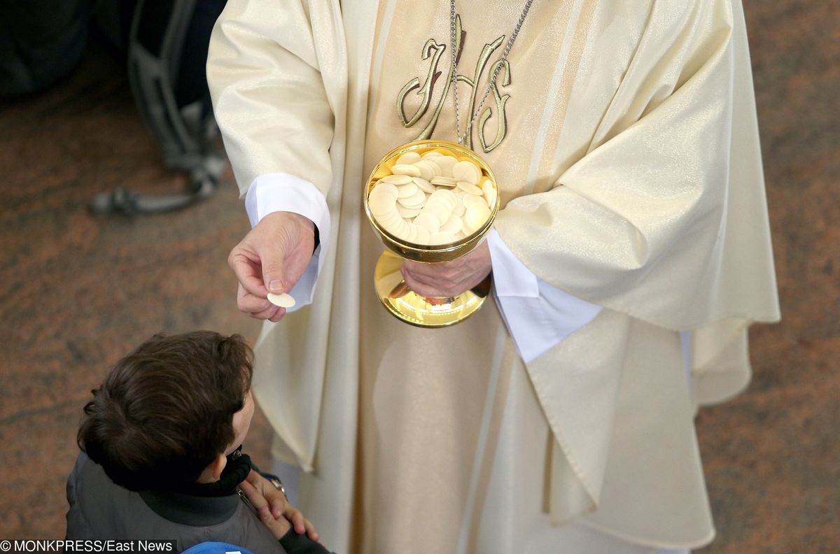 Ofiara księdza domaga się odszkodowania od wrocławskiej kurii. "Wiedzieli, że mają w swoich szeregach pedofila"