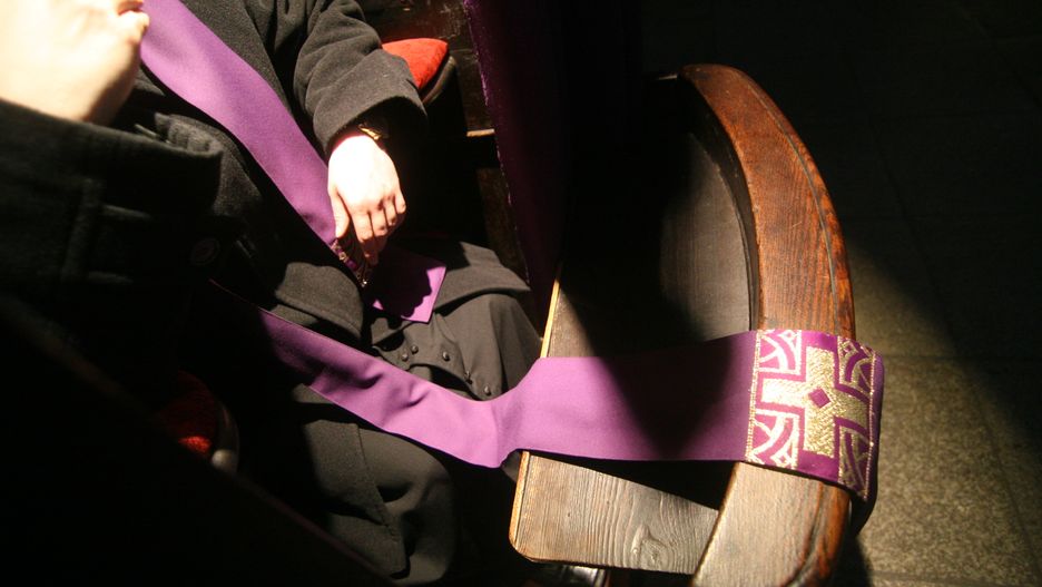 Duchowny skazany za molestowanie ministranta jeszcze do niedawna pracował w Domu Księży Emerytów w Otwocku