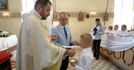 Wiemy, kim jest ksiądz z oburzającego nagrania. Powiedział do dziecka "Porażka jakaś"